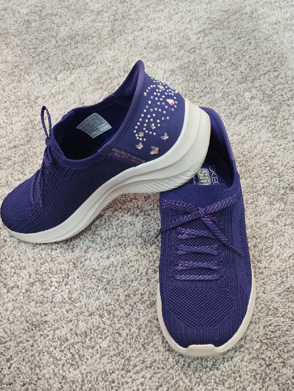 Skechers Girls Slip-On Sneakers with Rhinestone Accents Size 7